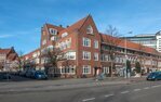 Hoek Stadionweg-Verdistraat. Links het blok aan het Bachplein.
<br/>
Marcel Westhoff, 2019-02-01